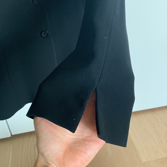 Tristan & Iseut Black blazer - Picture 2 of 4